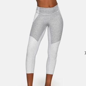 Outdoor Voices Warmup Leggings